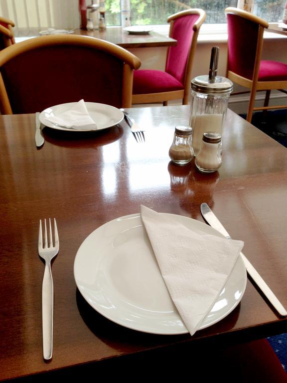 The Avalon House Hotel St Albans Buitenkant foto